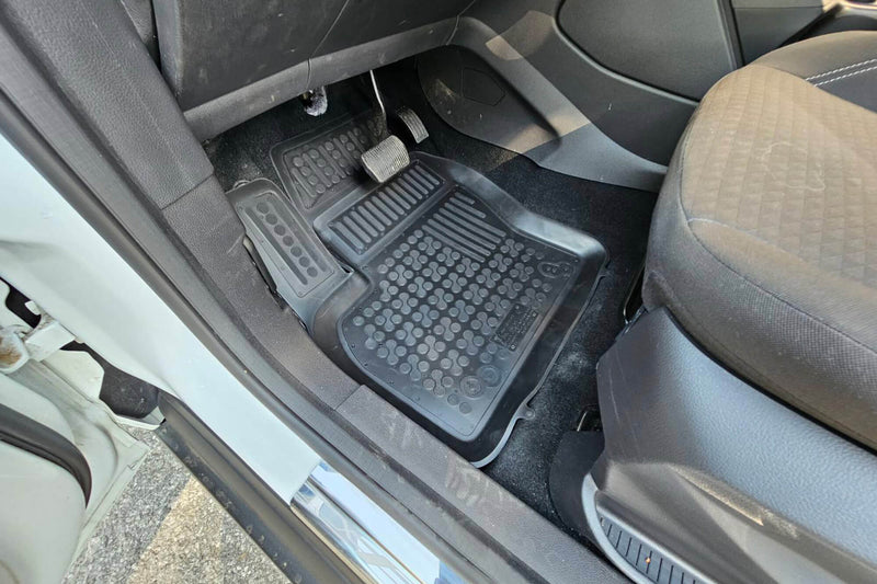 Гумени стелки Rezaw-Plast за Ford C-Max (2003-2019) и Grand C-Max (2010-2019) тип леген