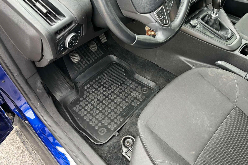 Гумени стелки Rezaw-Plast за Ford Focus (2011-2018) тип леген