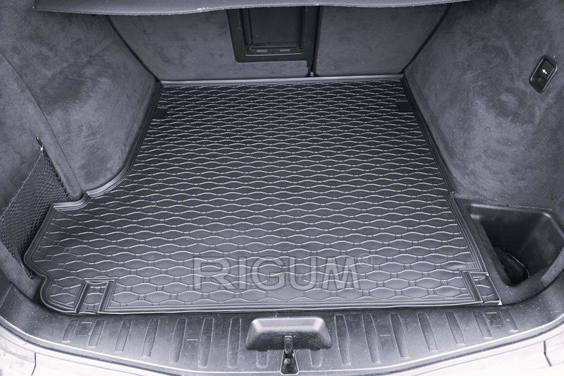 Гумена стелка за багажник Rigum за BMW X3 E83 (2004–2010)