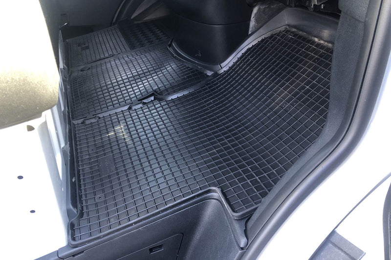 Гумени стелки Rigum за Mercedes Sprinter (2018+) 2 или 3 места, 3 части