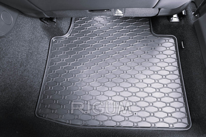 Гумени стелки Rigum за Skoda Superb (2024+)