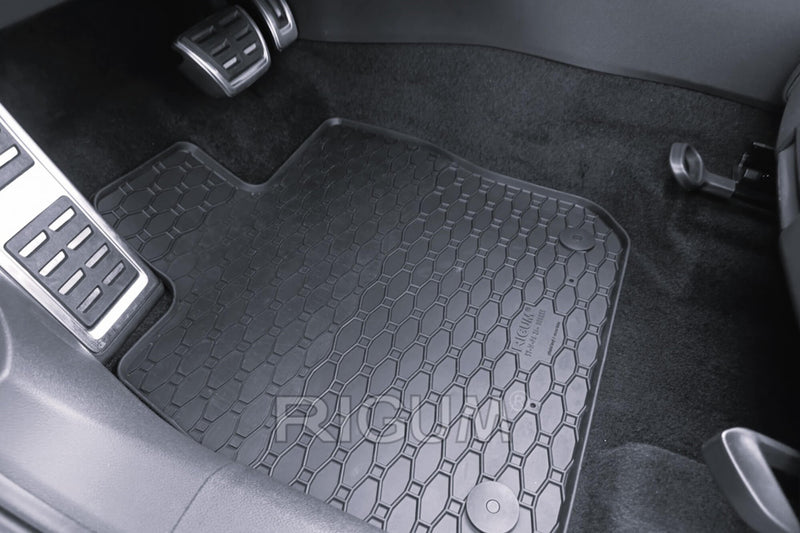 Гумени стелки Rigum за Skoda Superb (2024+)