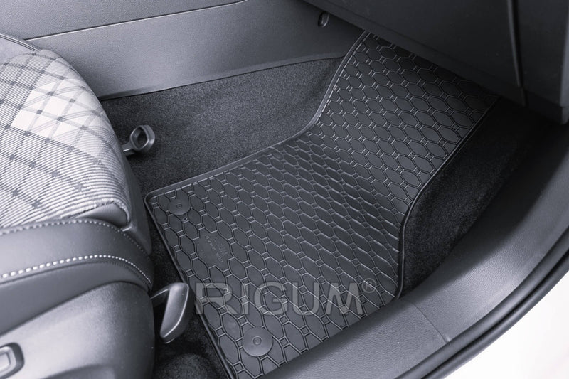 Гумени стелки Rigum за Skoda Superb (2024+)