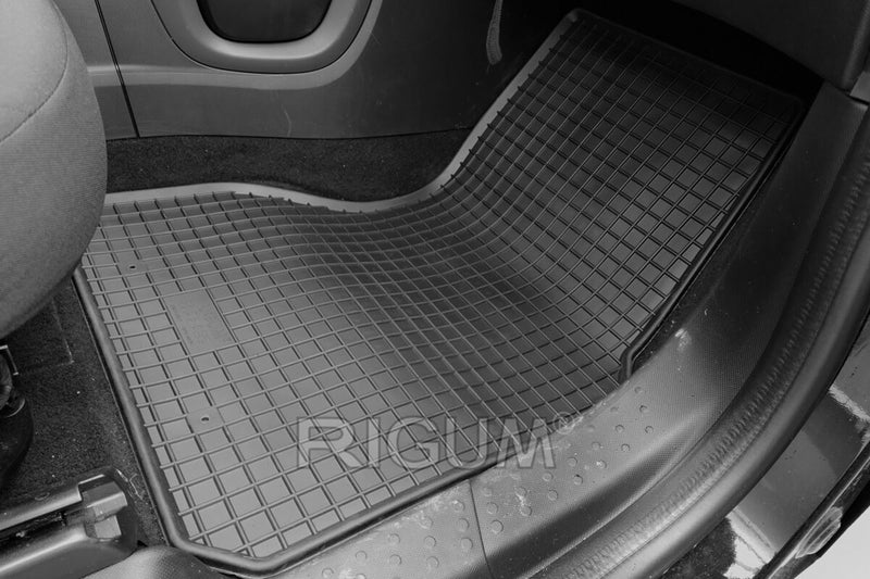 Гумени стелки Rigum за Smart Fortwo (2015–2020) / Fortwo EQ (2017-2020)
