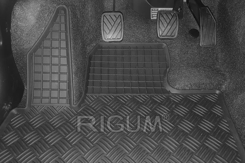Гумени стелки Rigum за Suzuki Ignis (2017+) – 4 части, черни