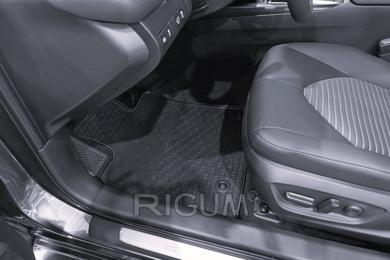 Гумени стелки Rigum за Toyota Camry (2018+)