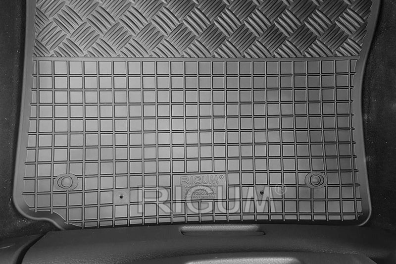 Гумени стелки Rigum за Volkswagen Caddy (2005-2020)