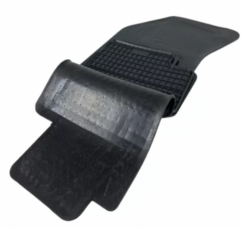 Гумени стелки Frogum за Suzuki SX4 (2006-2013) – 4 части, черни