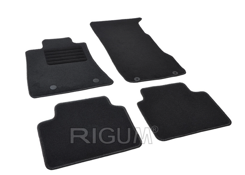 Мокетни стелки Rigum за Alfa Romeo Giulia 4x4 Automat (2016+)