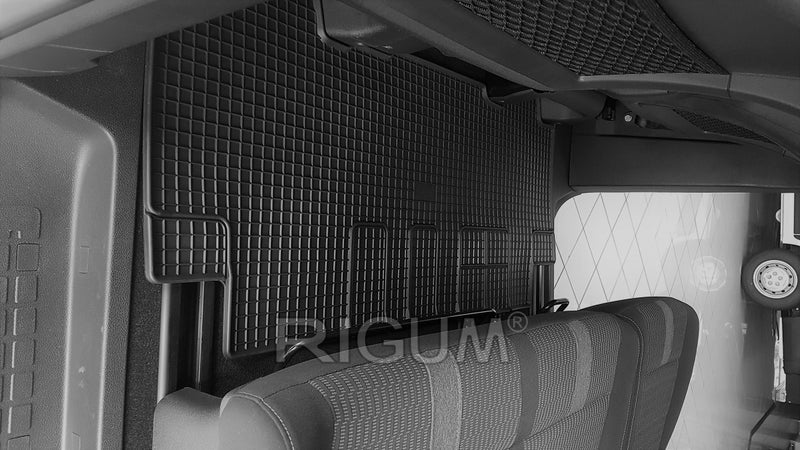 Гумени стелки Rigum за  Toyota ProAce (2016+) 5 места, втори ред