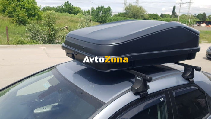 АВТОБОКС JUNIOR EASY 145X94X40CM С 85 MM КРЕПЕЖИ С КЛЮЧ 420 ЛИТРА - ЧЕРЕН ГЛАНЦ - Avtozona