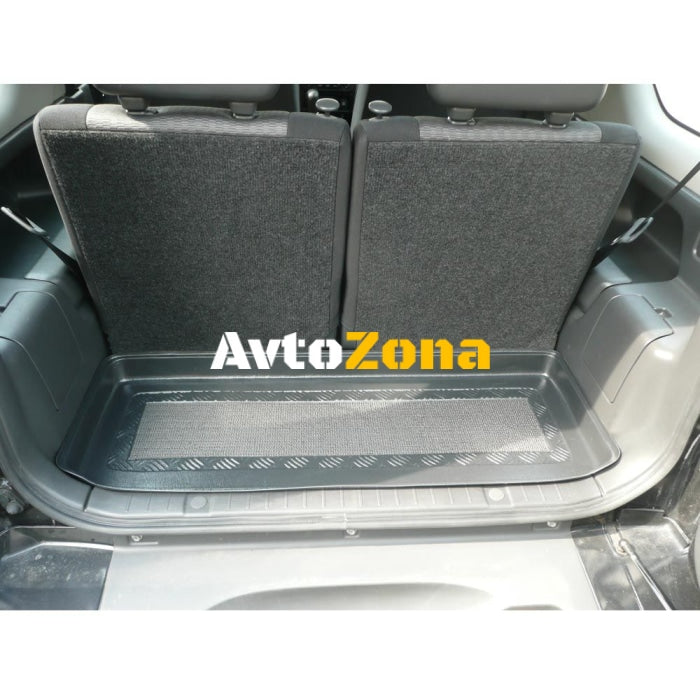 Анти плъзгаща стелка за багажник за Suzuki Jimny (1998 + ) 3 doors for the space behind 2nd row of seats - Avtozona