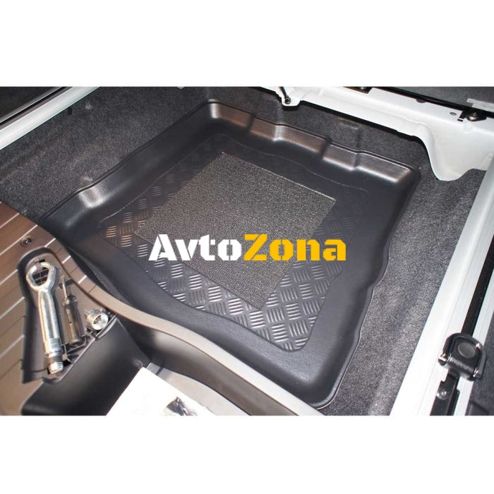 Анти плъзгаща стелка багажник за BMW X5 E70 (2004 - 2013) / BMW X5 F15 (2013 + ) 5 seats ONLY for loading space under boot floor - Avtozona