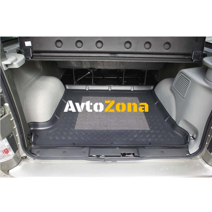 Анти плъзгаща стелка за багажник за Opel Vivaro A (2001-2014) Tour / Renault Traffic (2001-2014) L2 Long