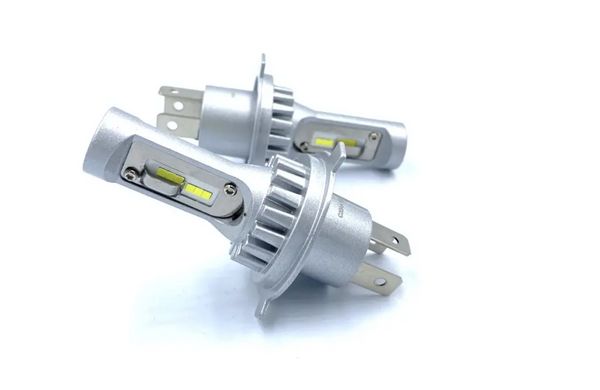 Комплект LED крушки H4 3900 – 13W, 1500lm, 6000K, без вентилатор