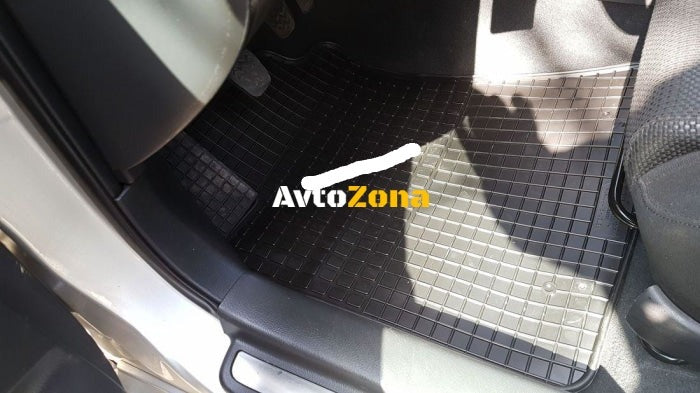 Гумени стелки за Toyota Avensis (2003-2008) - Avtozona