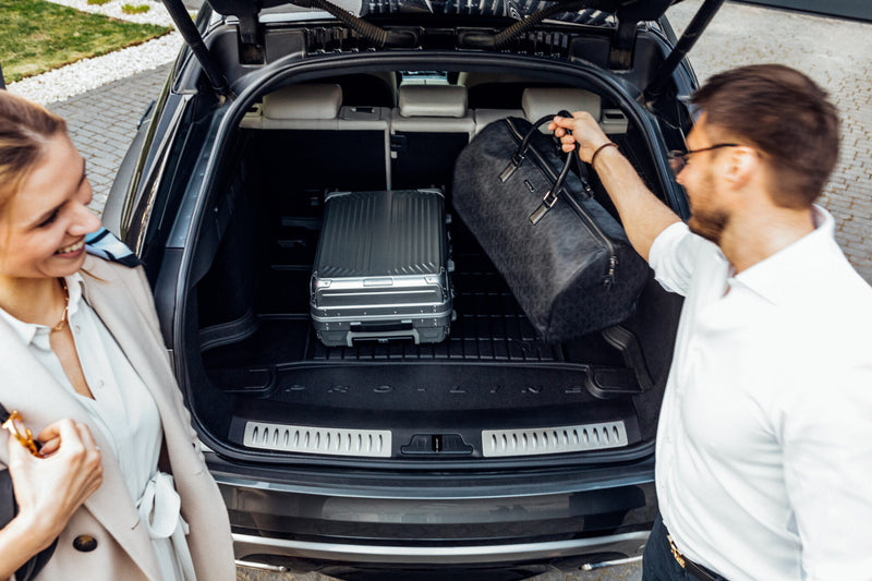 Гумена стелка за багажник Frogum Pro-Line за Toyota Auris Hybrid (2012–2018) в долно положение с органайзер