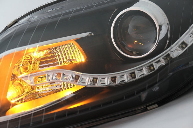 Тунинг LED DRL DAYLIGHT Фарове - Audi A4 B7 (11.2004-03.2008) - Avtozona